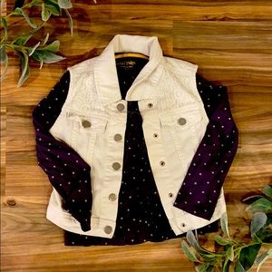 A ruffled star long sleeve shirt with Jean jacket
